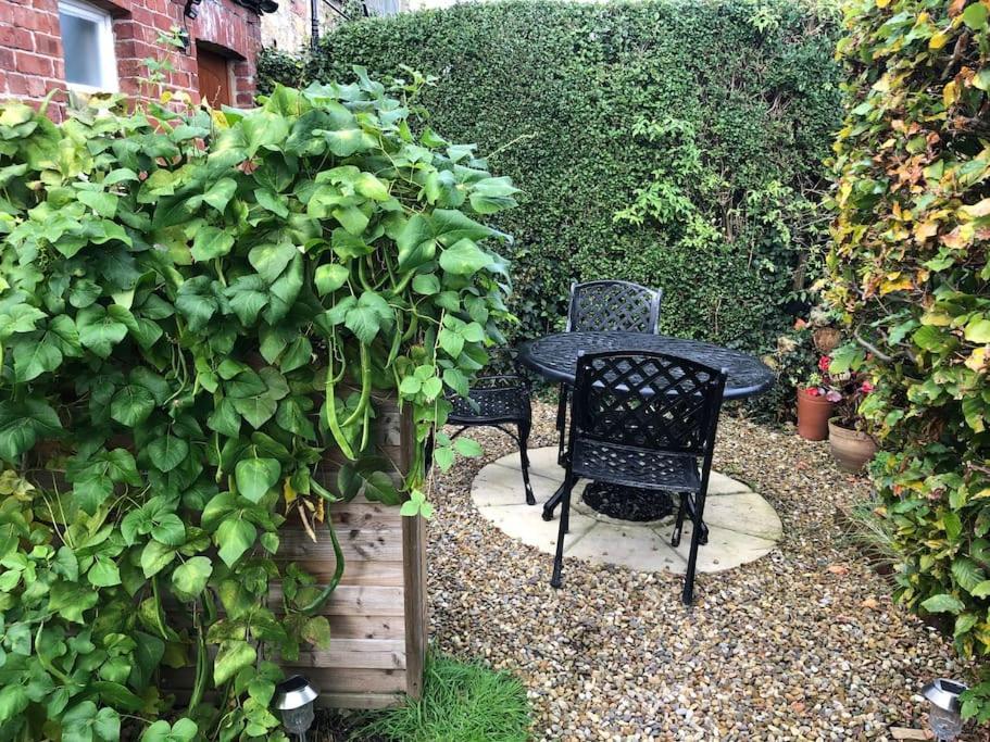 Hideaway Between Coast And Moors In A Beautiful Village Apartment Sleights 外观 照片